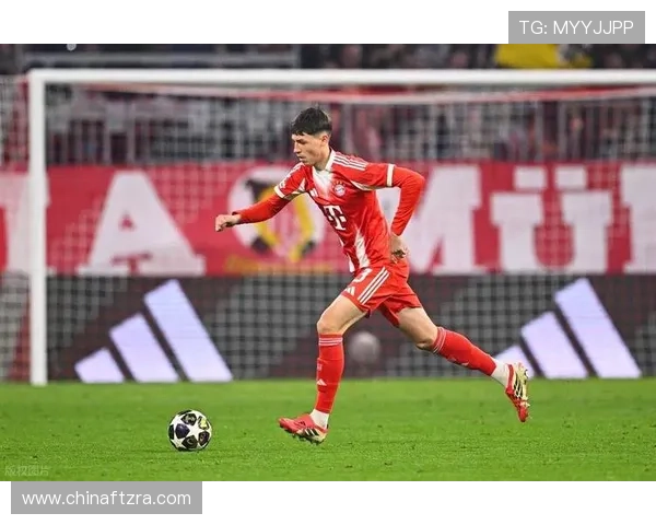 拜仁双星联赛双30球新纪